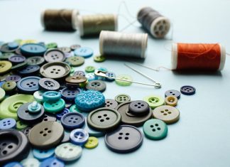 botones hilos coser